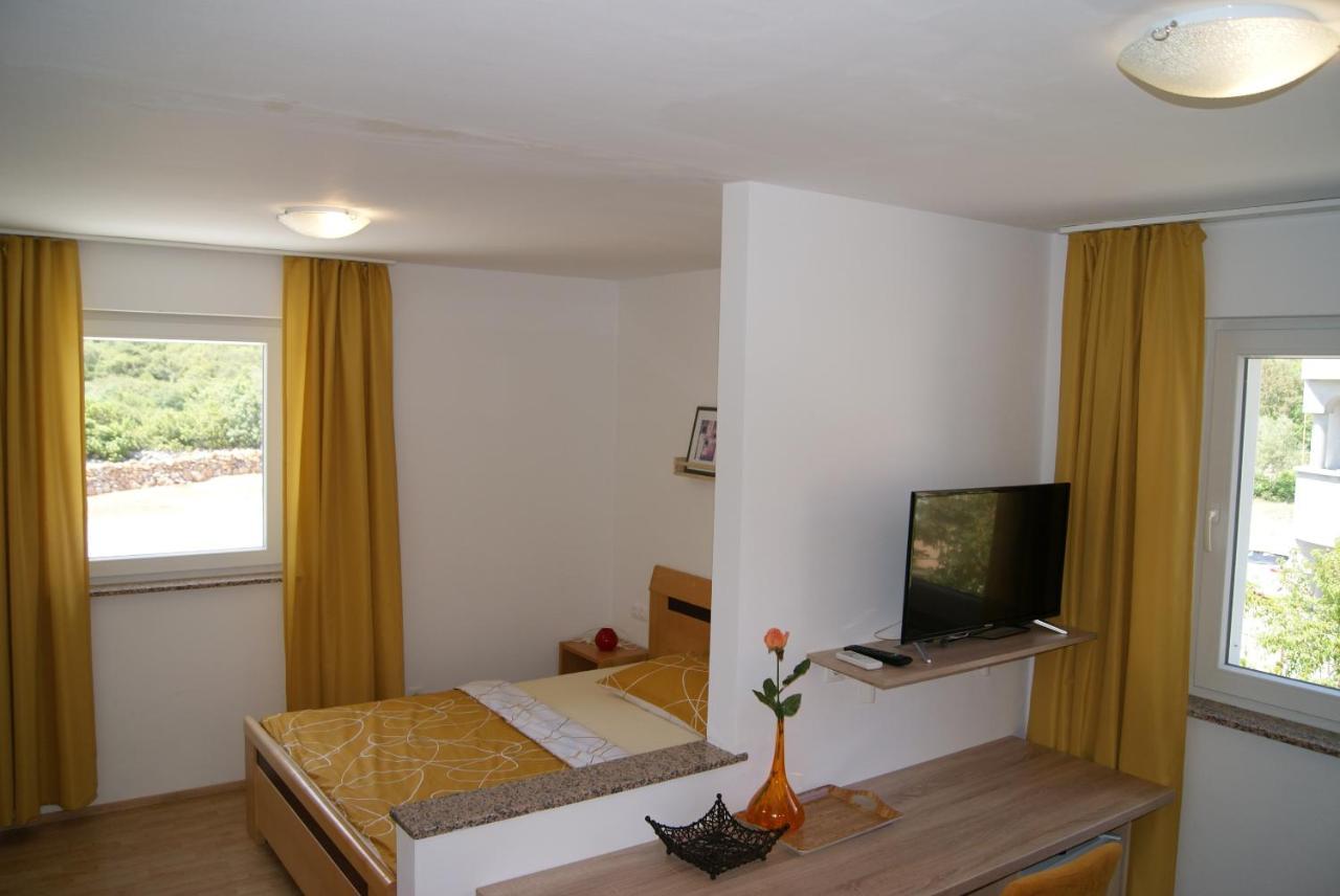 Rooms Magdalena Krk كرك المظهر الخارجي الصورة