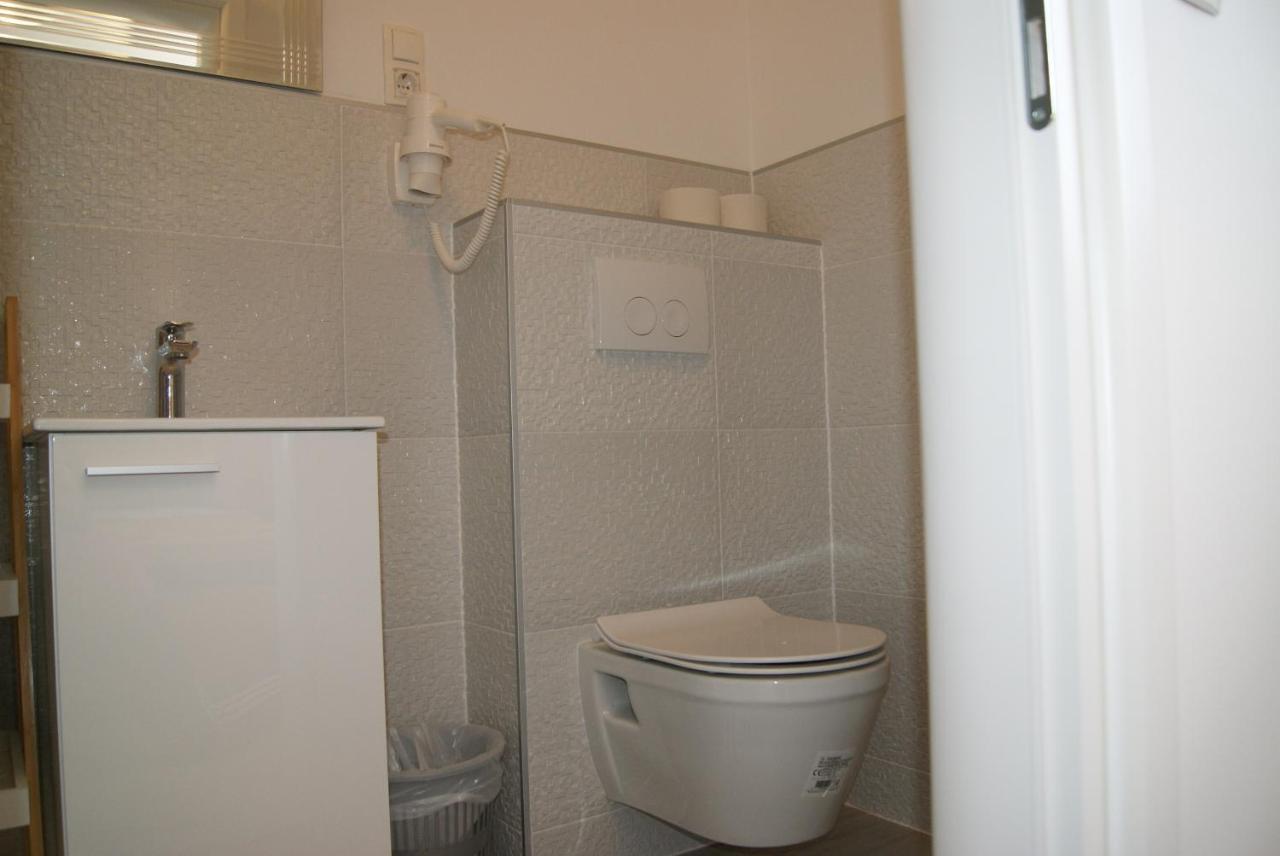 Rooms Magdalena Krk كرك المظهر الخارجي الصورة