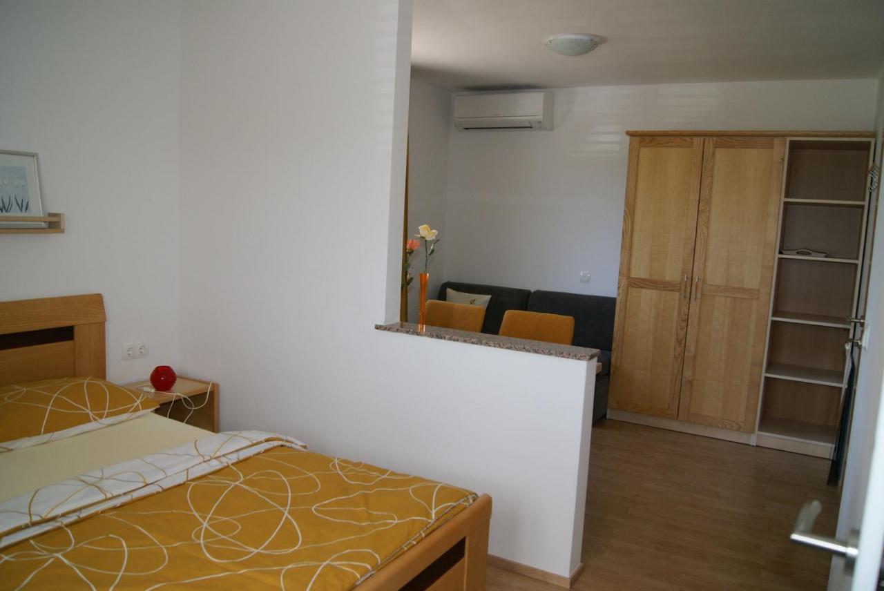 Rooms Magdalena Krk كرك المظهر الخارجي الصورة