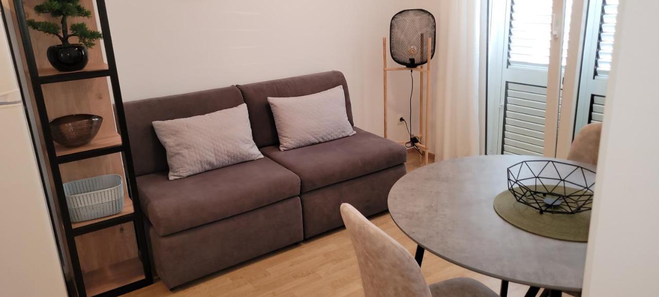 Rooms Magdalena Krk كرك المظهر الخارجي الصورة